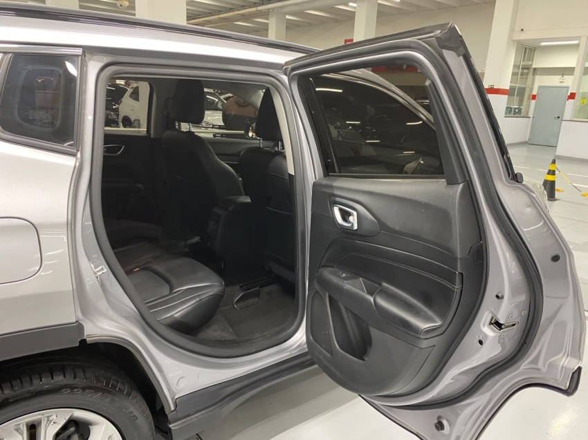 jeep compass 1.3 t270 turbo flex longitude at6 4p automatico 202210