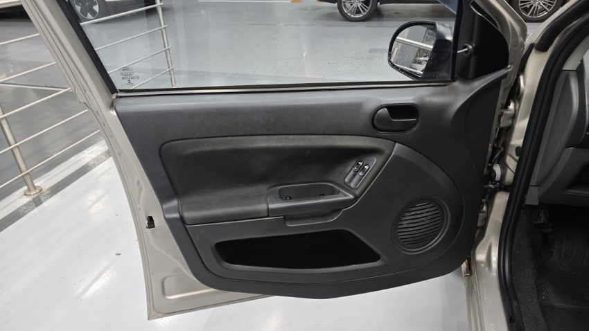 ford fiesta 1.0 rocam hatch 8v flex 4p manual 20149
