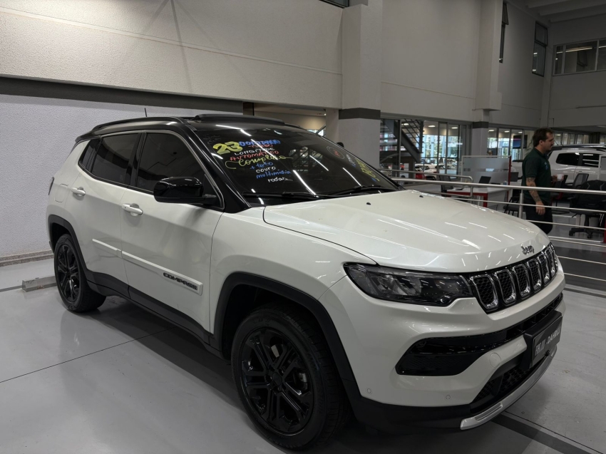 jeep compass 1.3 t270 turbo flex longitude at6 4p automatico 20233