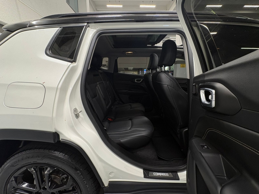 jeep compass 1.3 t270 turbo flex longitude at6 4p automatico 202312