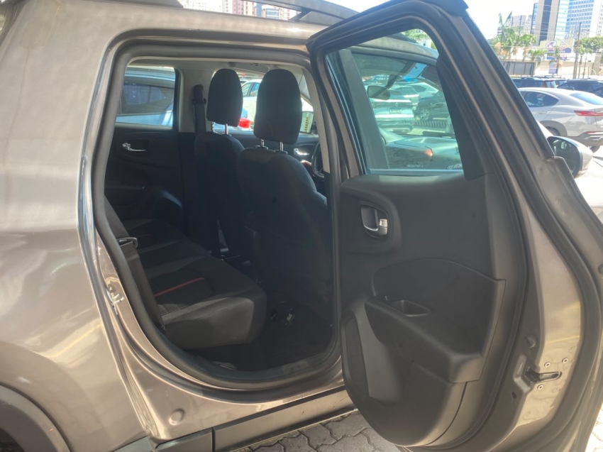fiat toro 1.8 16v evo flex freedom at6 4p automatico 202110