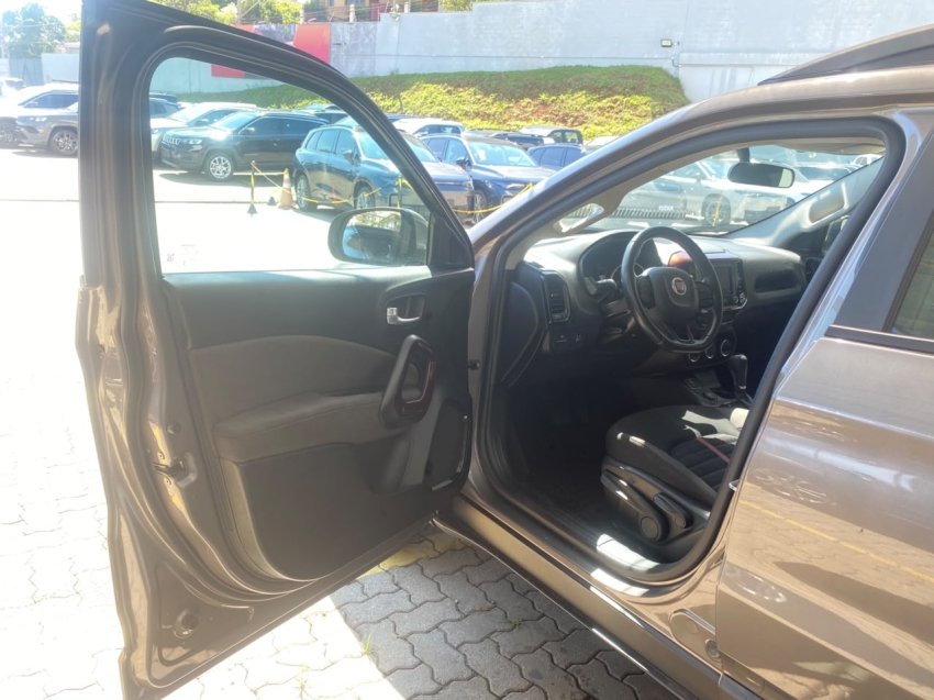 fiat toro 1.8 16v evo flex freedom at6 4p automatico 20218