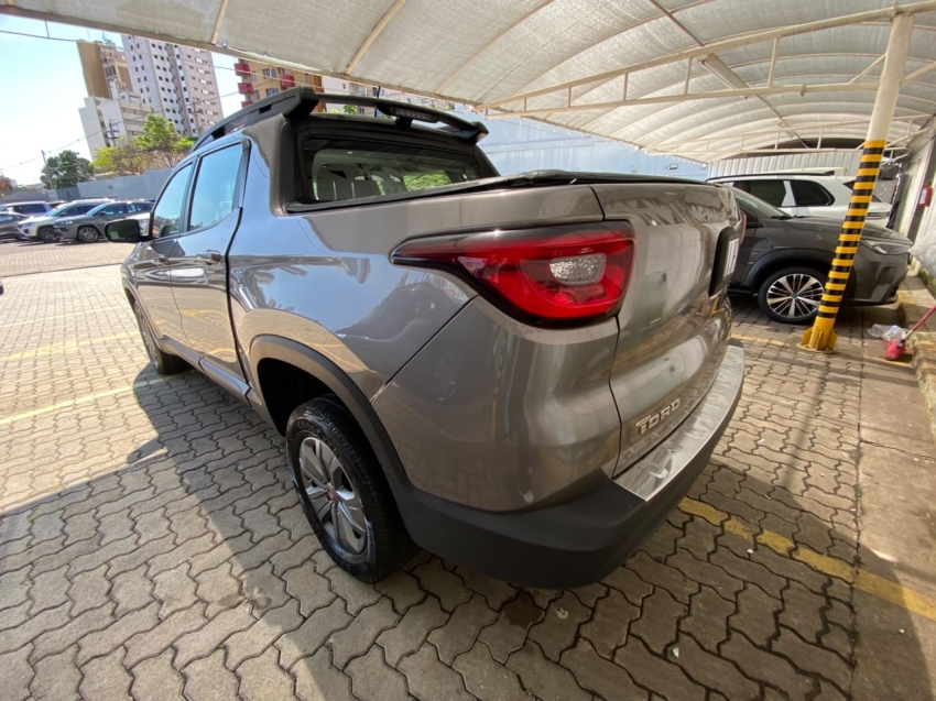 fiat toro 1.8 16v evo flex freedom at6 4p automatico 202114