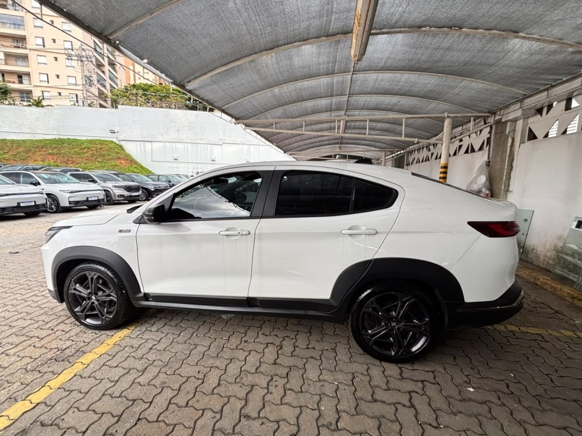 fiat fastback 1.3 turbo 270 flex limited edition at6 4p automatico 20235