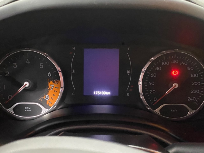 jeep renegade 1.8 16v flex longitude 4p automatico 20187