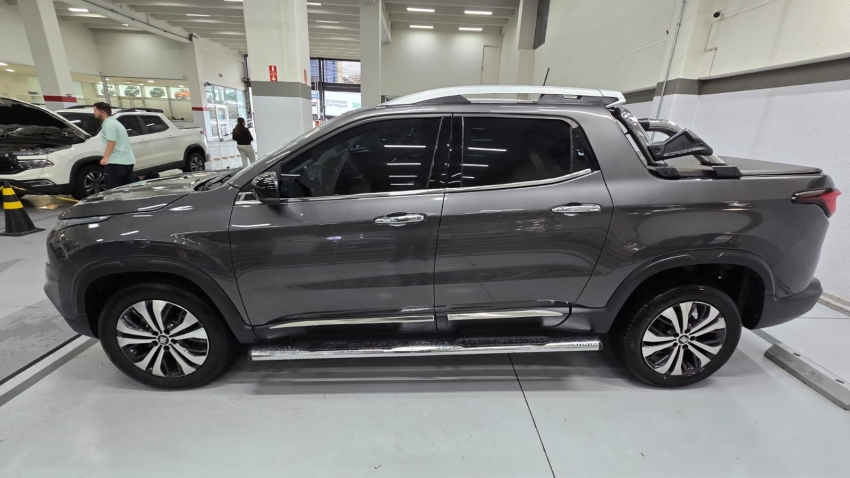 fiat toro 1.3 turbo 270 flex volcano at6 4p automatico 20255