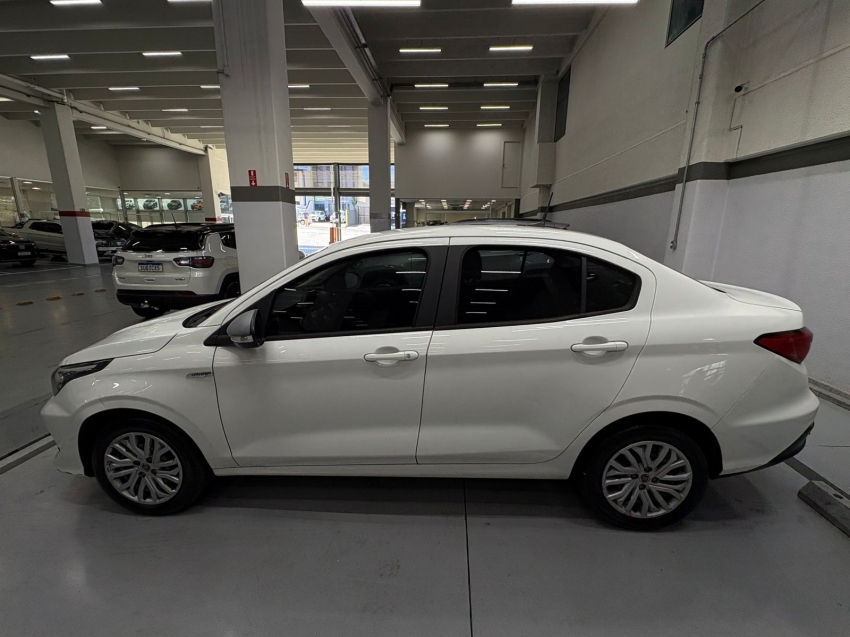 fiat cronos 1.3 firefly flex drive gsr 4p automatico 20195