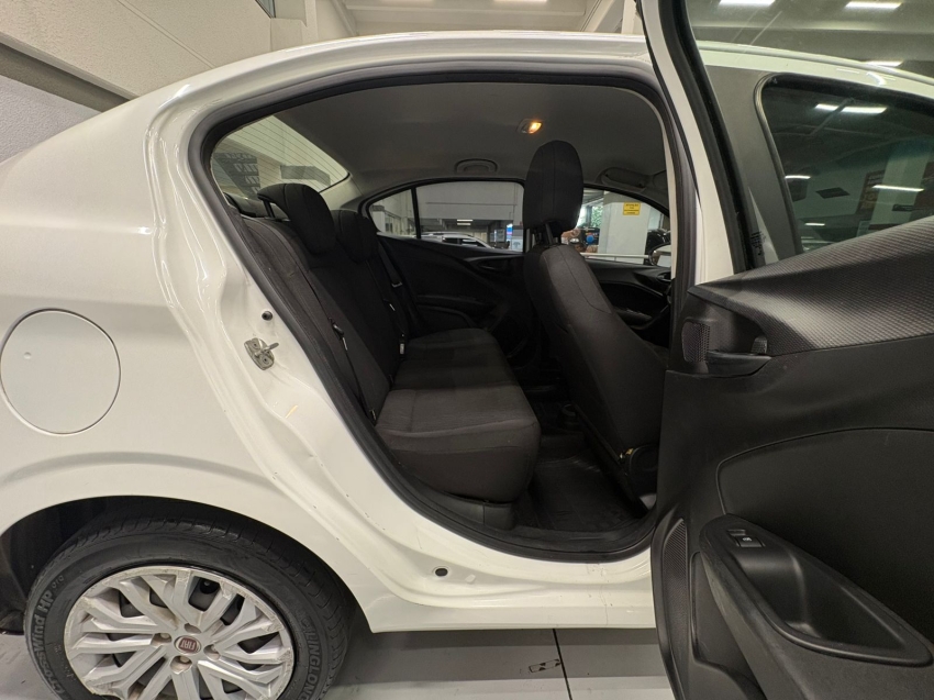 fiat cronos 1.3 firefly flex drive gsr 4p automatico 201911