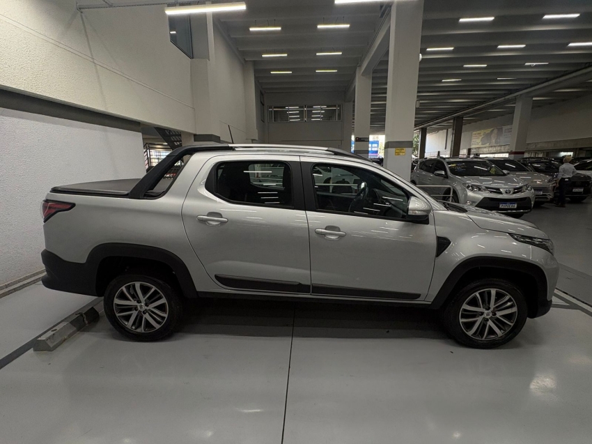 fiat strada 1.3 firefly flex volcano cd cvt 4p automatico 20244