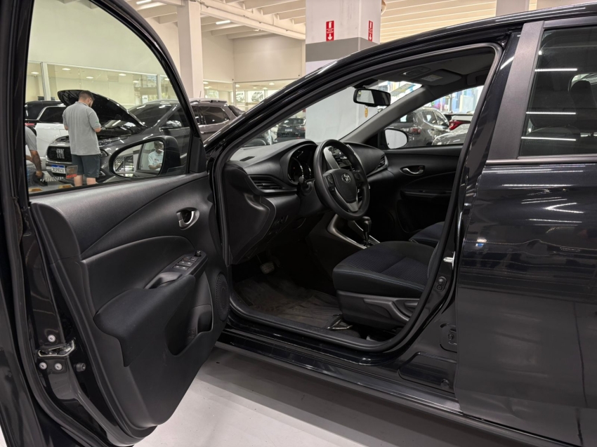 toyota yaris 1.5 16v flex sedan xl multidrive 4p automatico 20196