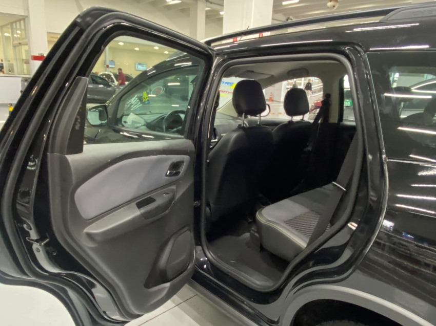 chevrolet spin 1.8 activ 8v flex 4p automatico 202210