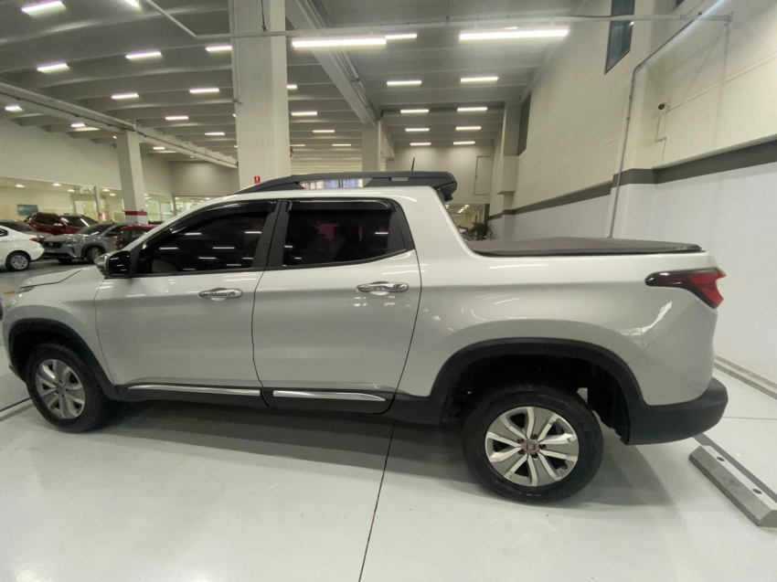 fiat toro 1.8 16v evo flex freedom at6 4p automatico 20175