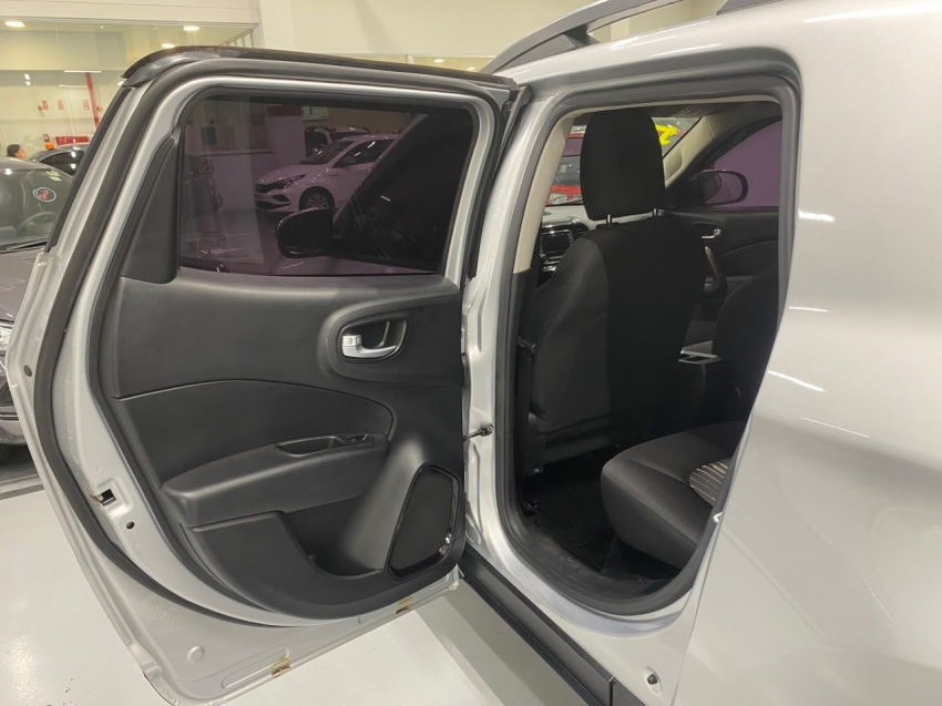 fiat toro 1.8 16v evo flex freedom at6 4p automatico 201711
