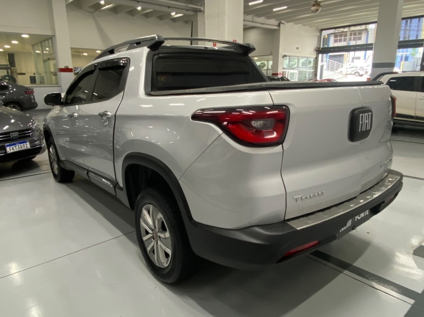 fiat toro 1.8 16v evo flex freedom at6 4p automatico 201715