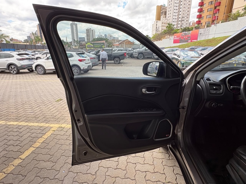 jeep compass 2.0 16v diesel longitude 4x4 automatico 4p 20185