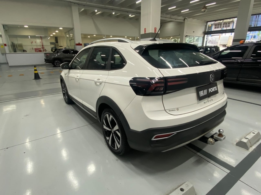 volkswagen nivus 1.0 200 tsi total flex highline automatico 4p 202113