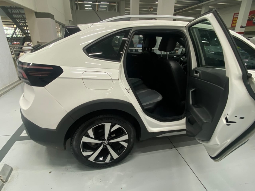 volkswagen nivus 1.0 200 tsi total flex highline automatico 4p 20219