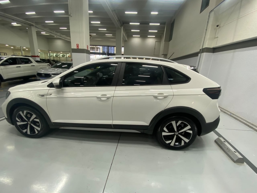 volkswagen nivus 1.0 200 tsi total flex highline automatico 4p 20214