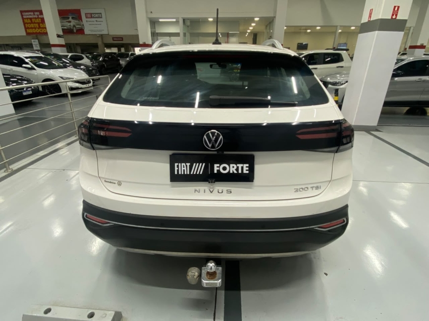 volkswagen nivus 1.0 200 tsi total flex highline automatico 4p 202112