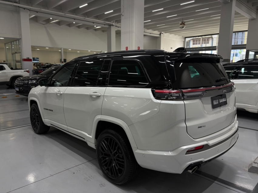 jeep commander 2.0 hurricane 4 turbo gasolina blackhawk at9 4p automatico 202616