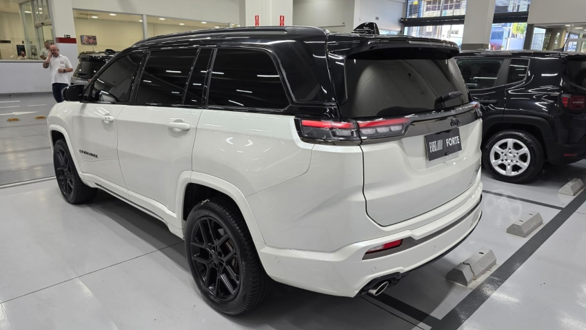 jeep commander 2.0 hurricane 4 turbo gasolina blackhawk at9 flex 4p automatico 202516