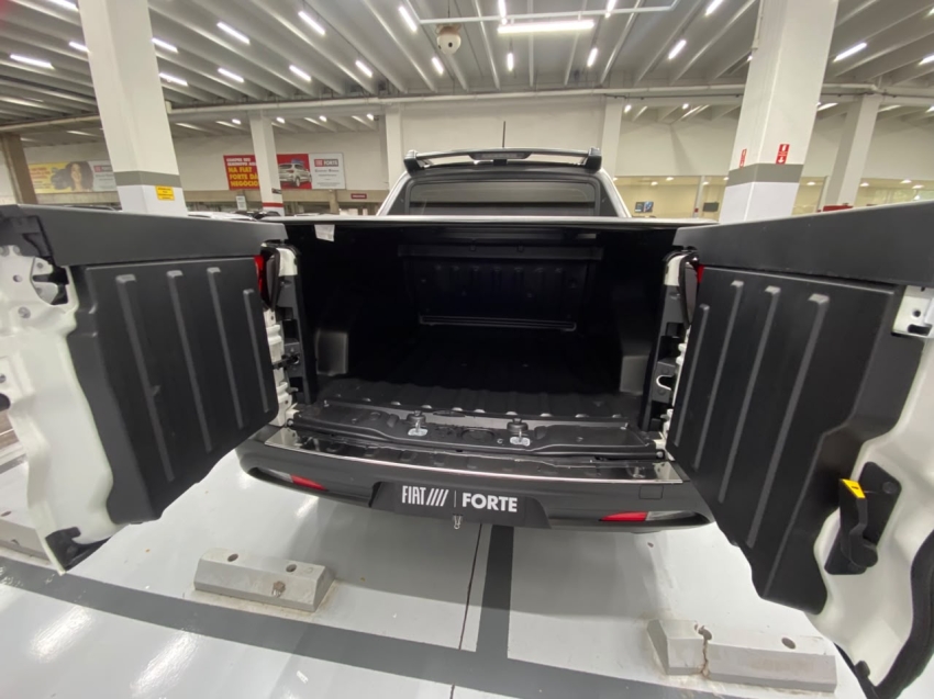 fiat toro 1.3 turbo 270 flex freedom at6 4p automatico 202516