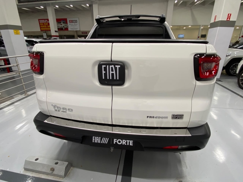fiat toro 1.3 turbo 270 flex freedom at6 4p automatico 202514