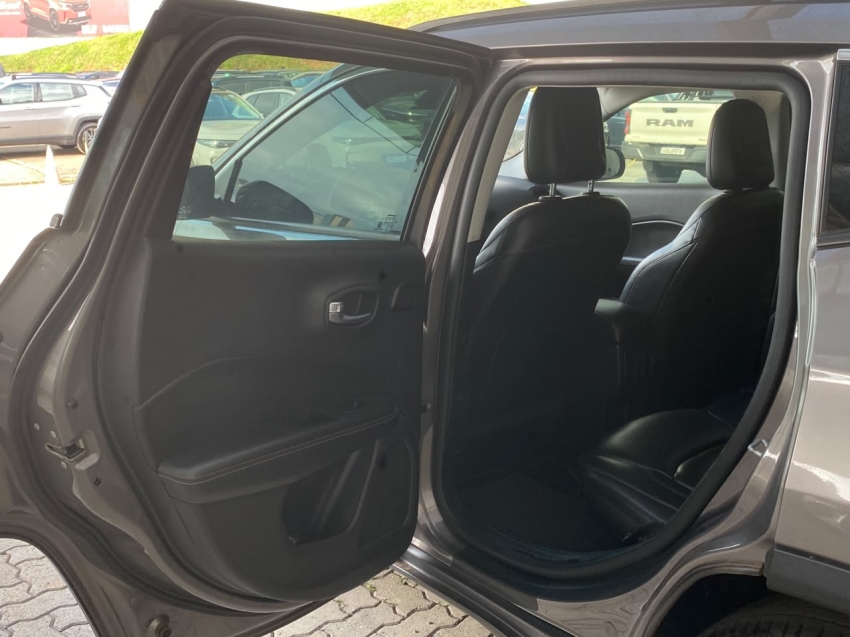 jeep compass 2.0 16v flex longitude automatico 4p 201812