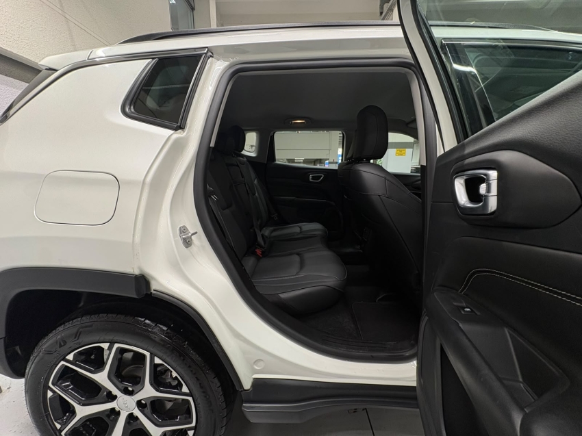 jeep compass 1.3 t270 turbo flex longitude at6 4p automatico 202611