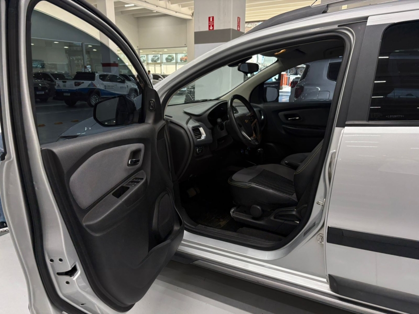 chevrolet spin 1.8 activ 8v flex 4p automatico 20206