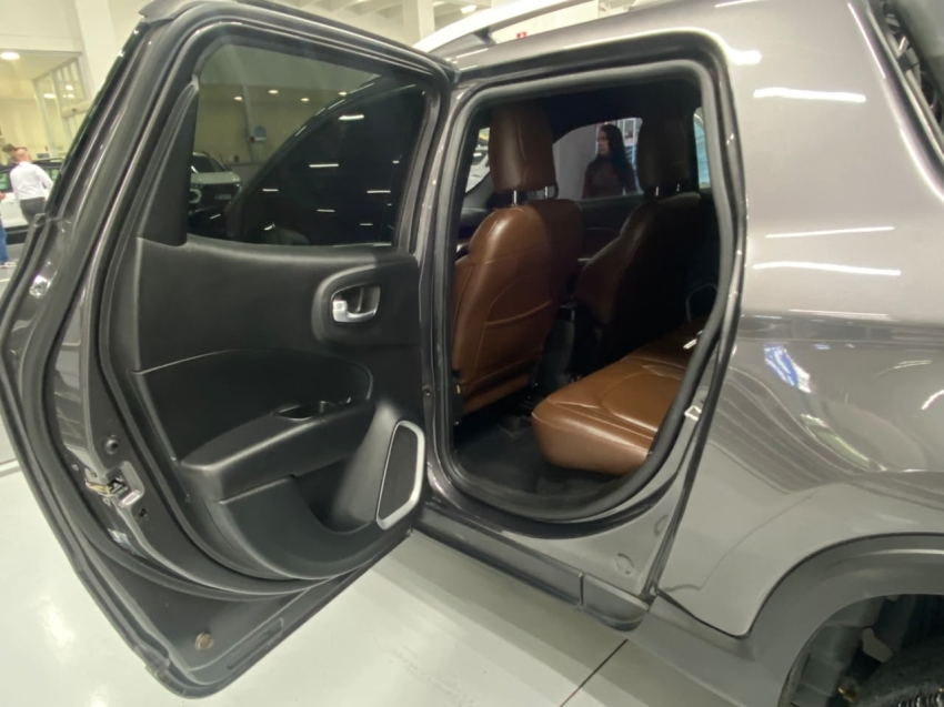 fiat toro 2.0 16v turbo diesel ranch 4wd at9 4p automatico 202211