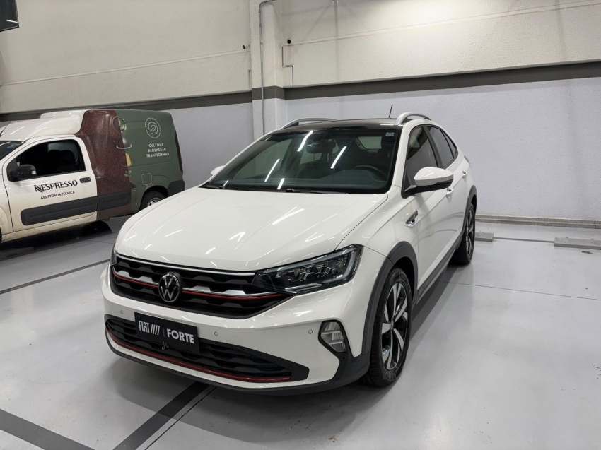 volkswagen nivus 1.0 200 tsi total flex highline automatico 4p 20241