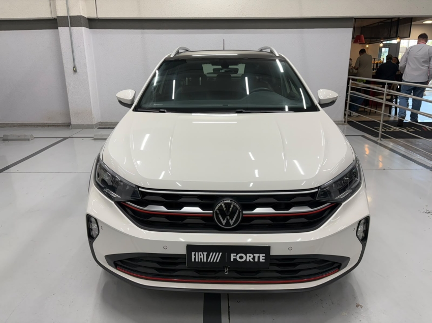 volkswagen nivus 1.0 200 tsi total flex highline automatico 4p 20242