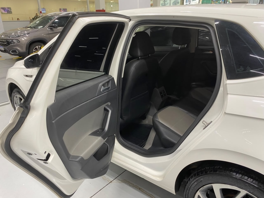 volkswagen polo 1.0 200 tsi highline automatico flex 4p 201912