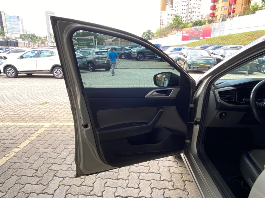 volkswagen polo 1.0 200 tsi highline automatico flex 4p 20216