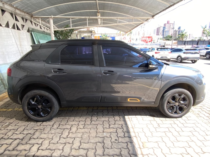 citroen c4 cactus 1.6 vti 120 flex x-series eat6 4p automatico 20224