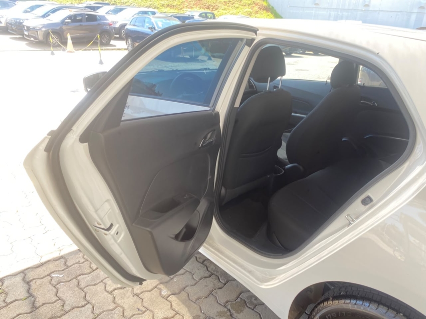 hyundai hb20 1.6 comfort plus 16v flex 4p automatico 201512