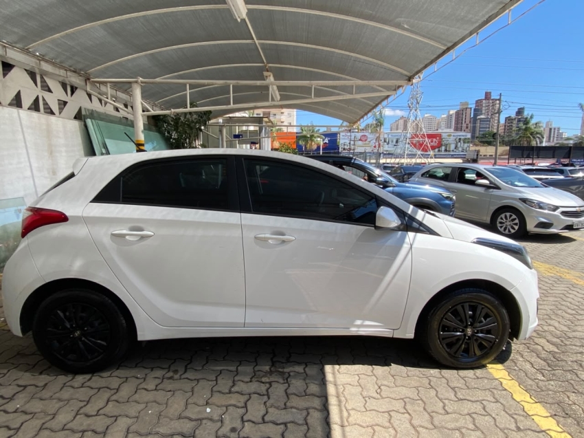 hyundai hb20 1.6 comfort plus 16v flex 4p automatico 20154