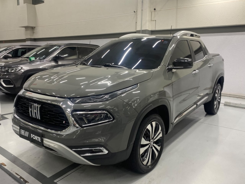 fiat toro 1.3 turbo 270 flex volcano at6 4p automatico 20251