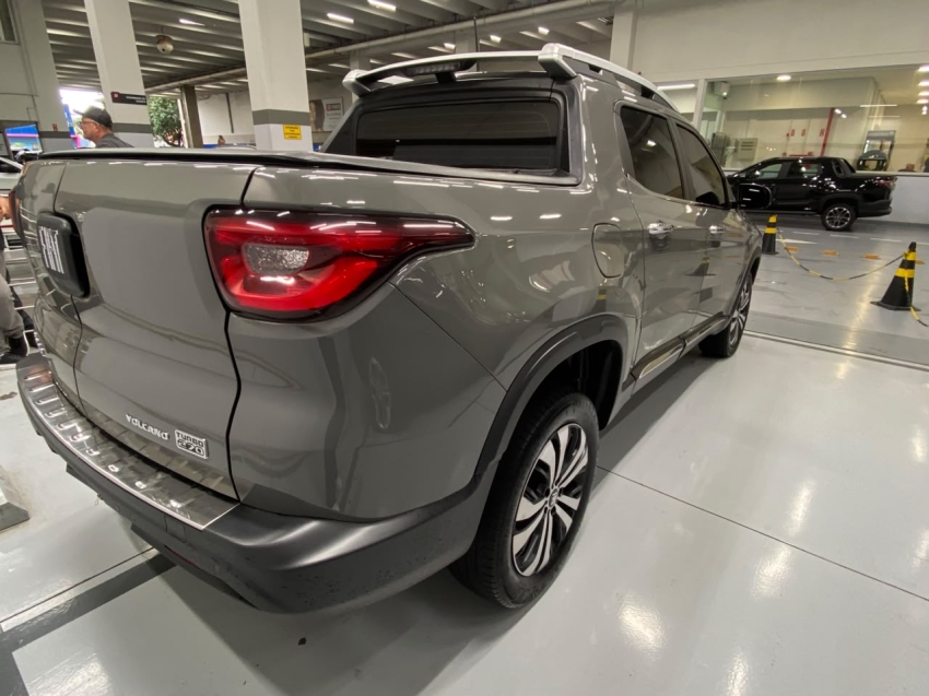 fiat toro 1.3 turbo 270 flex volcano at6 4p automatico 202513