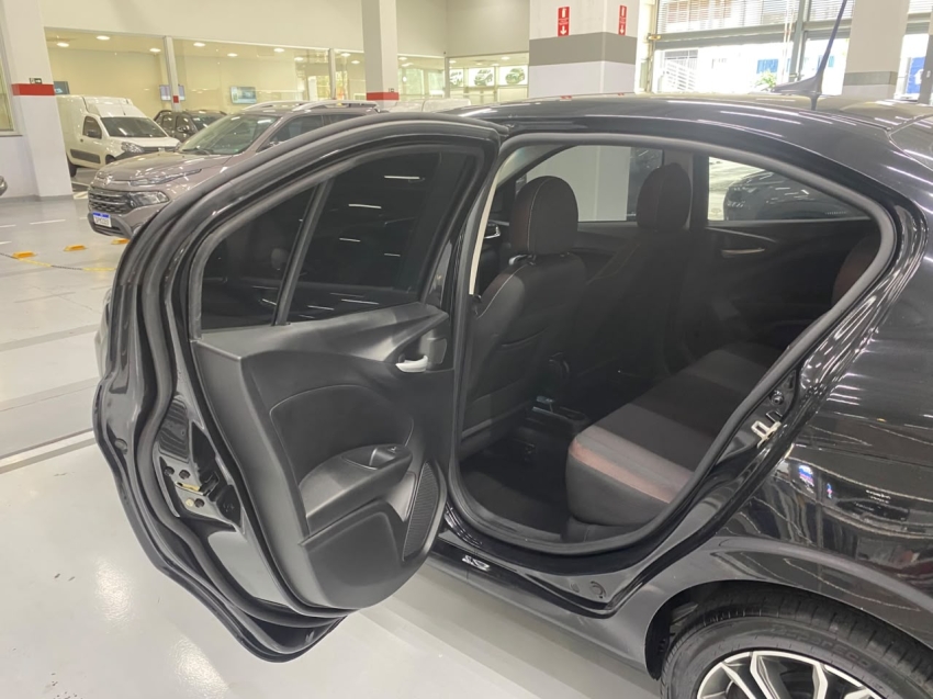 fiat cronos 1.8 e.torq flex precision at6 4p automatico 201911