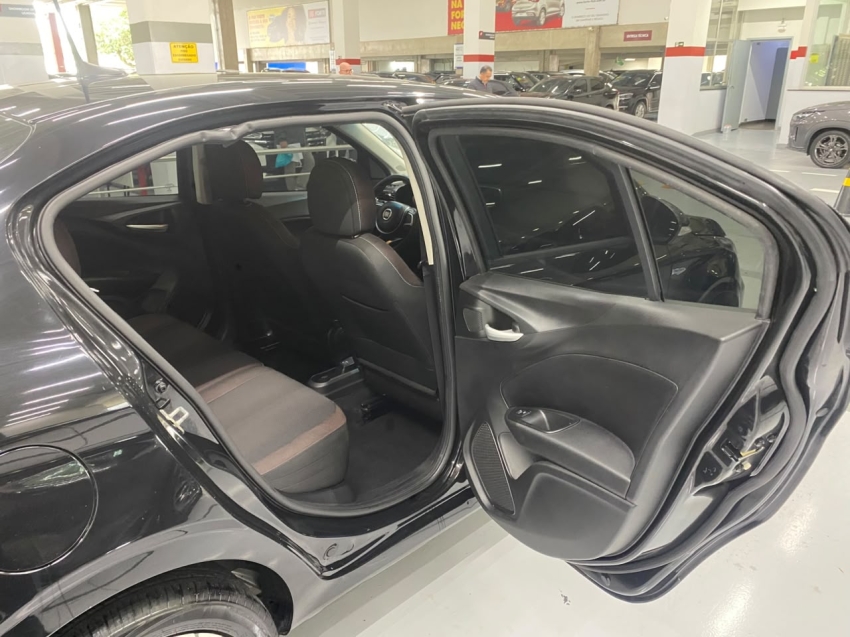 fiat cronos 1.8 e.torq flex precision at6 4p automatico 201912