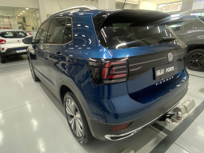 volkswagen t-cross 1.4 250 tsi total flex highline automatico 4p 202015