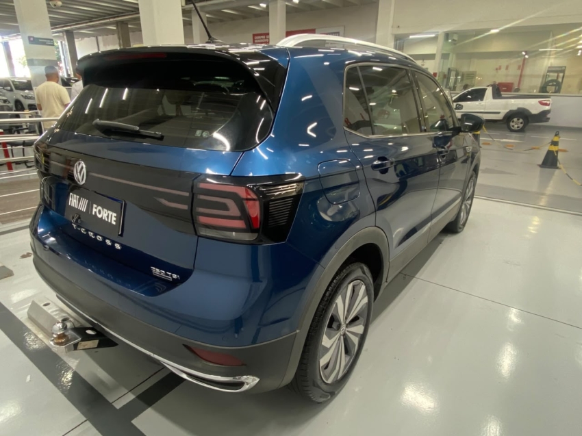 volkswagen t-cross 1.4 250 tsi total flex highline automatico 4p 202013
