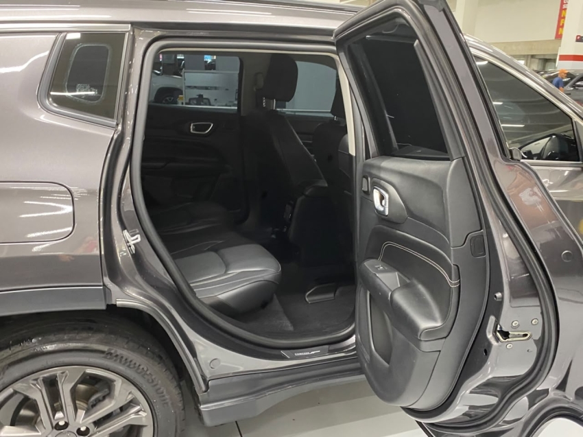 jeep compass 1.3 t270 turbo flex longitude at6 4p automatico 202311