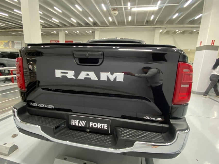 ram rampage 2.2 turbo diesel laramie 4x4 automatico 4p 202514