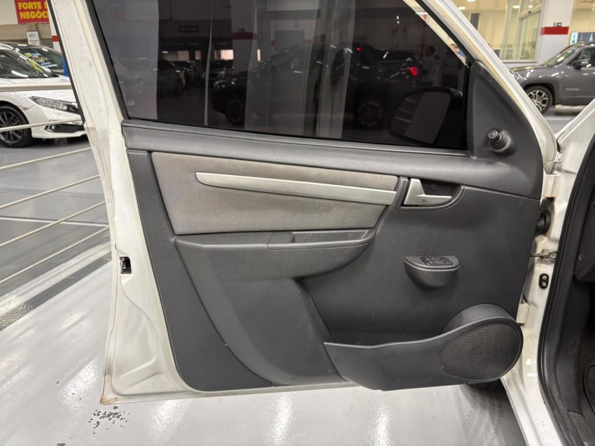 chevrolet celta 1.0 mpfi lt 8v flex 4p manual 2p 20156
