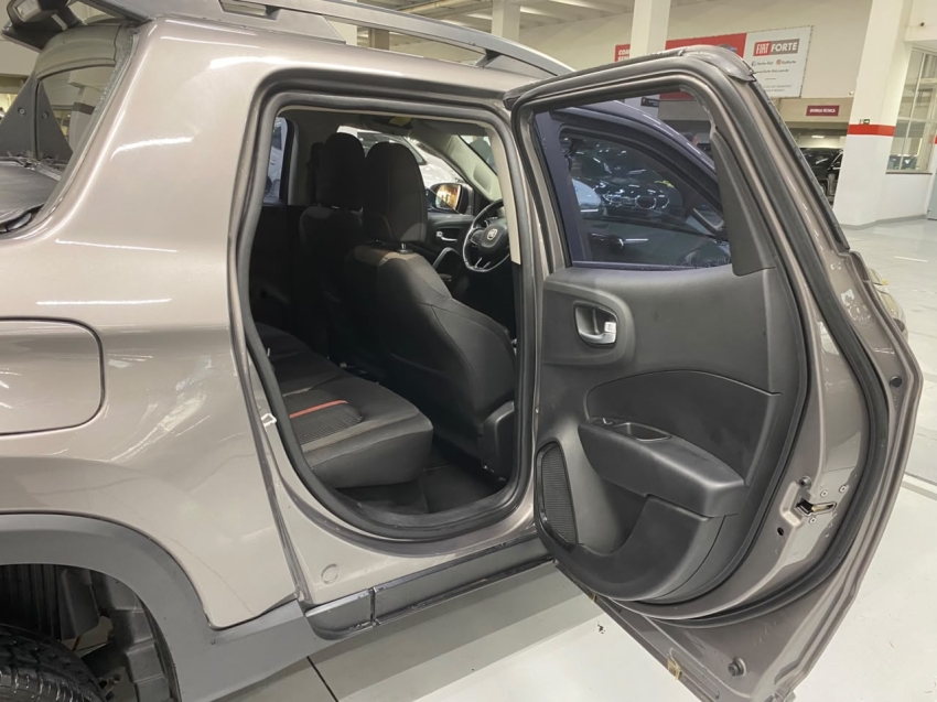 fiat toro 1.8 16v evo flex freedom at6 4p automatico 201911
