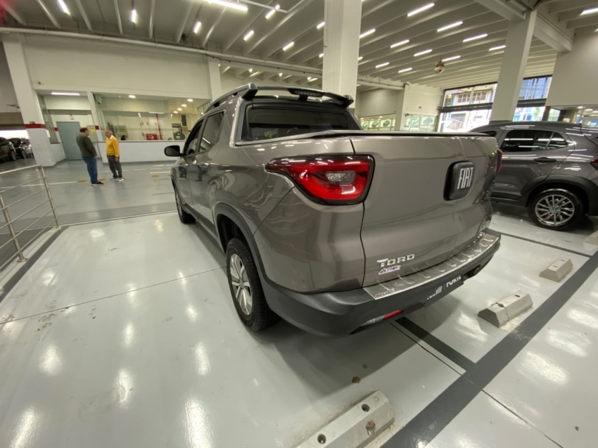 fiat toro 1.8 16v evo flex freedom at6 4p automatico 201915