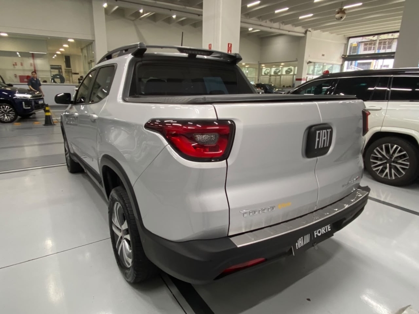 fiat toro 2.4 16v multiair flex freedom at9 4p automatico 201714
